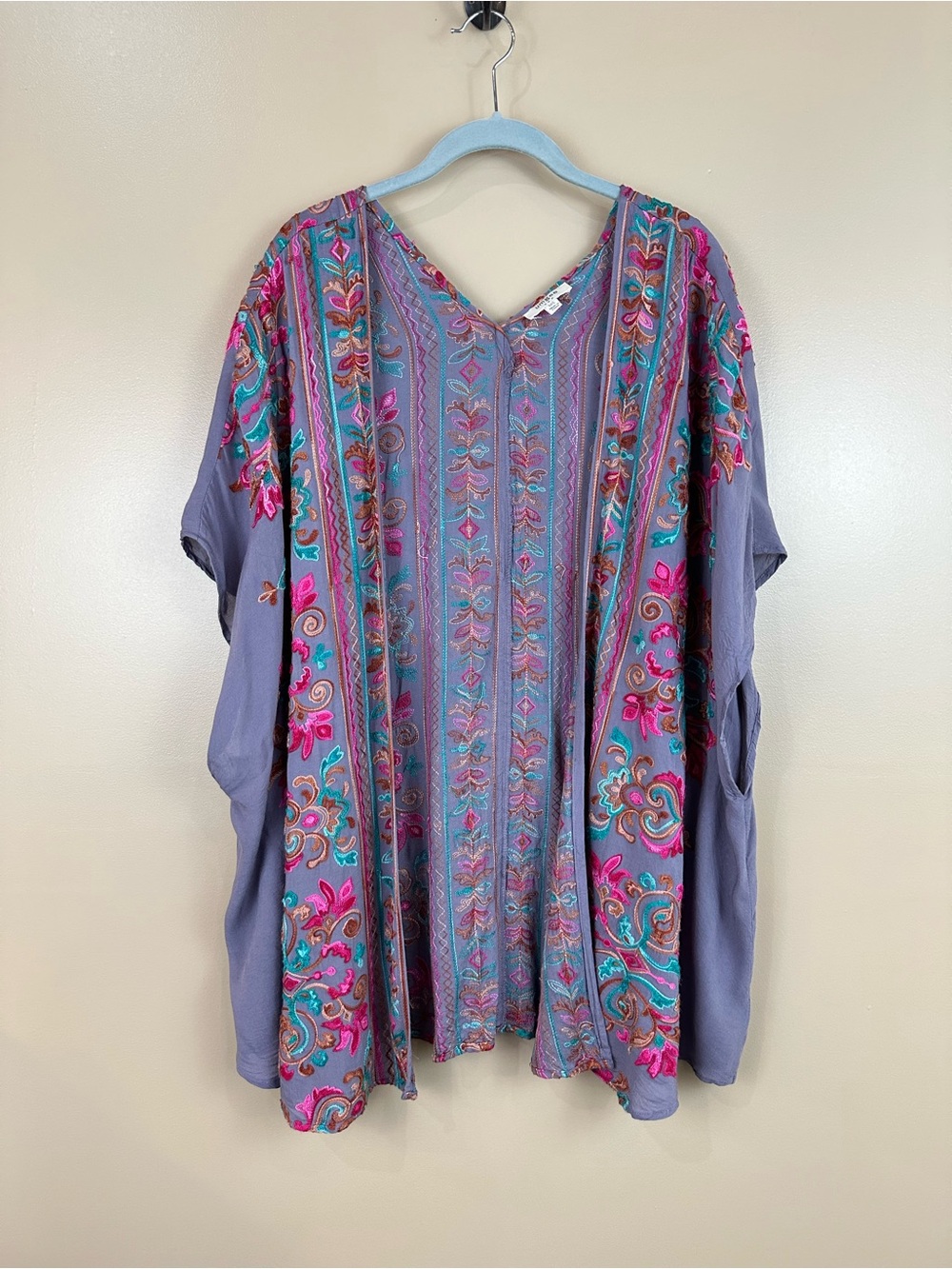 Umgee Embroidered Boho Tunic Top M/L Plum Floral Paisley Kimono Dolman Festival